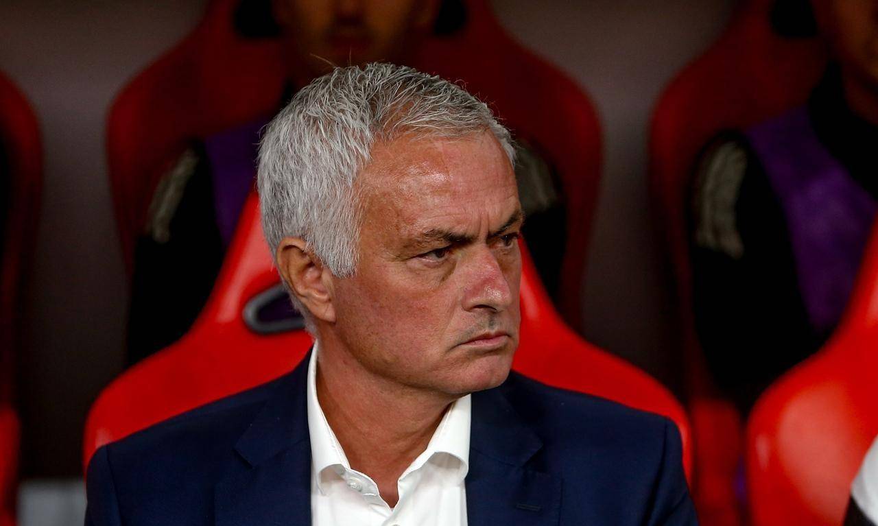 法甲加时末段再迎强敌，费耶诺德强势反弹，主帅态度——压力陡增，纪律约束更严格的简单介绍