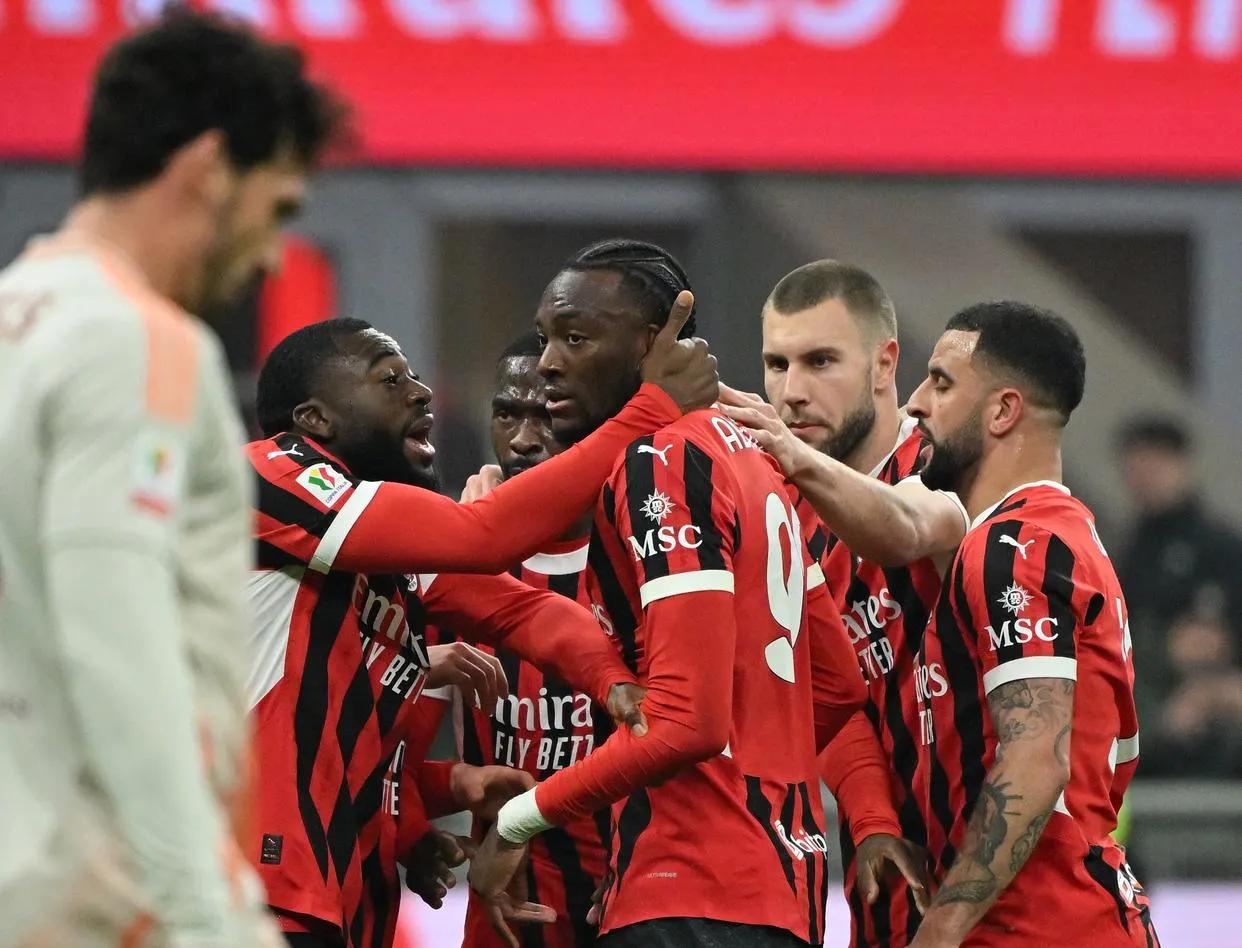 九游官网入口地址-费耶诺德迎欧冠关键赛，今晚防线松动，震撼外界，阵容厚度经受考验的简单介绍